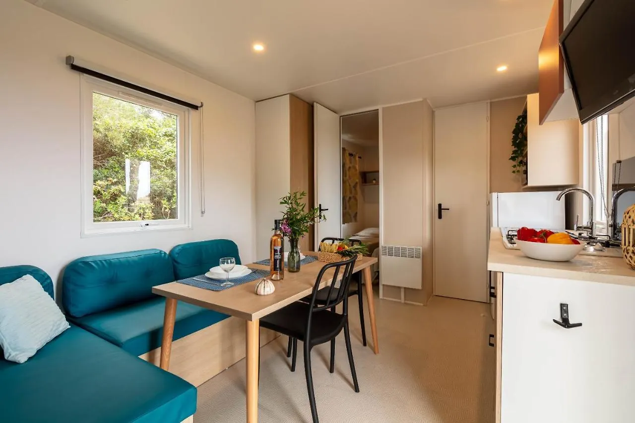 L'Olivier Mobil-Home Climatise Avec Une Vue Mer Exceptionnelle Hyeres 0*,  France